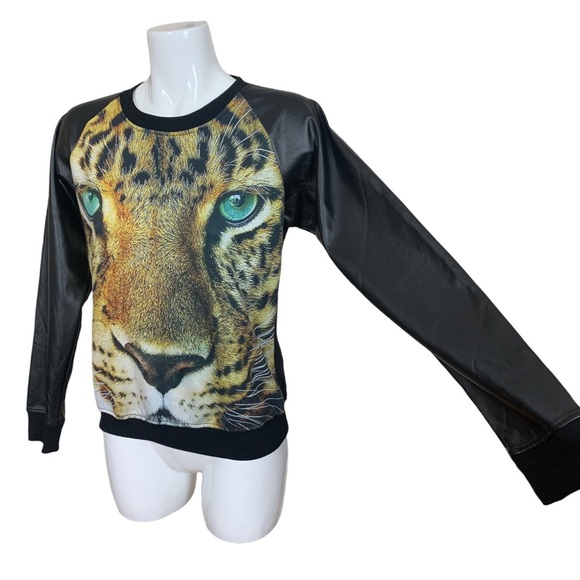 Soho Babe Leopard Face Crew Neck Sweatshirt with Faux Leather Sleeves Large - Picture 4 of 10